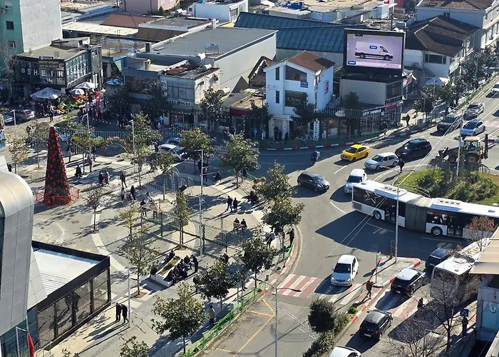 公寓 Dragos Nest Center *